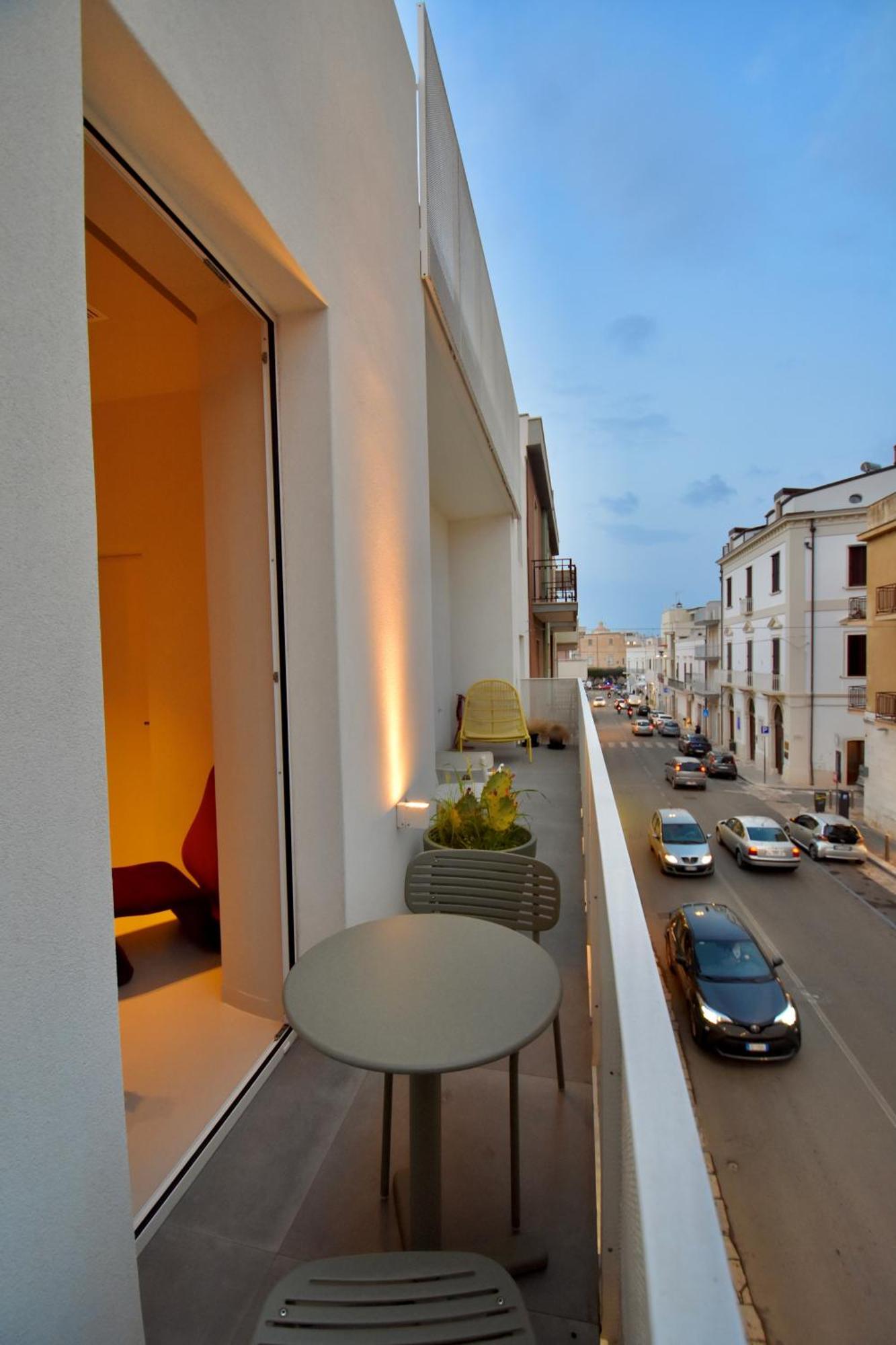 Hotel Mpiut - Housea Polignano a Mare Exterior foto